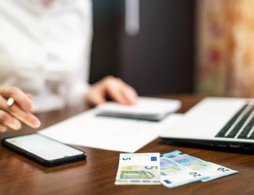 Cómo reclamar comisiones por descubierto en España